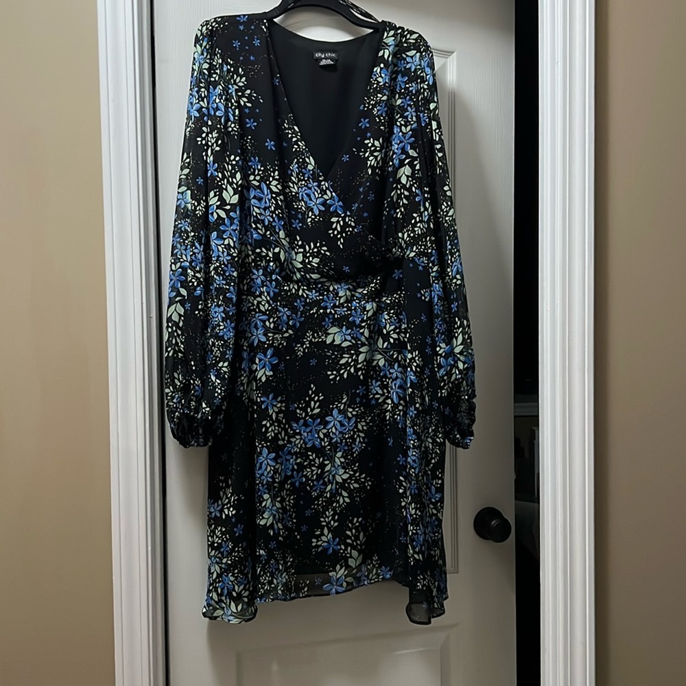 Black city chic dress with blue flowers